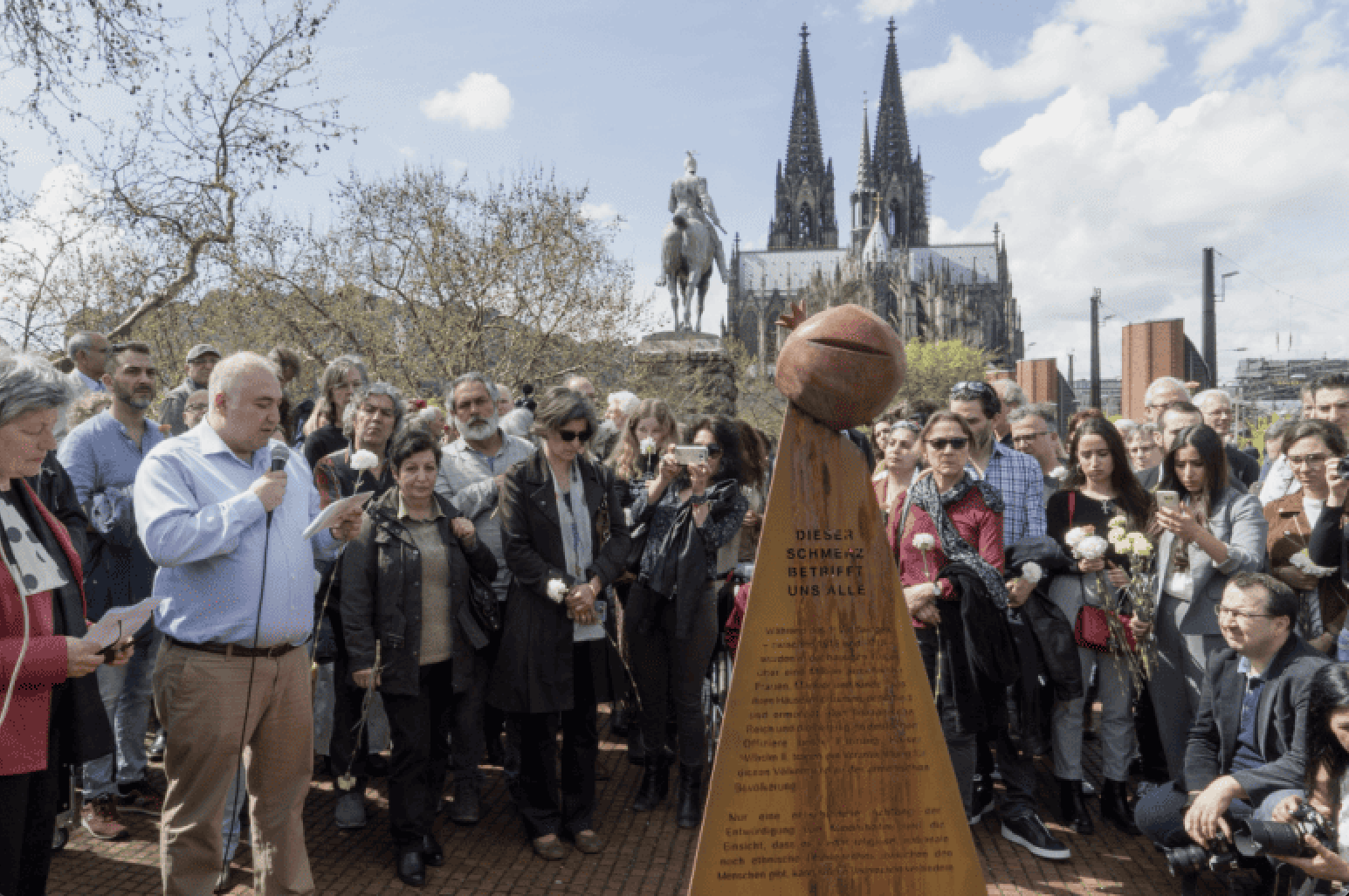 Köln’deki Ermeni Soykırımı anıtı neden tartışma konusu oldu?